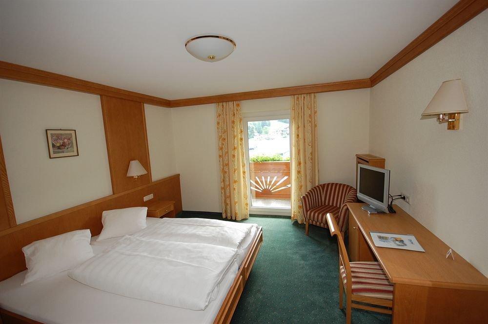 Classic Rooms By Crystal Sankt Johann in Tirol Esterno foto