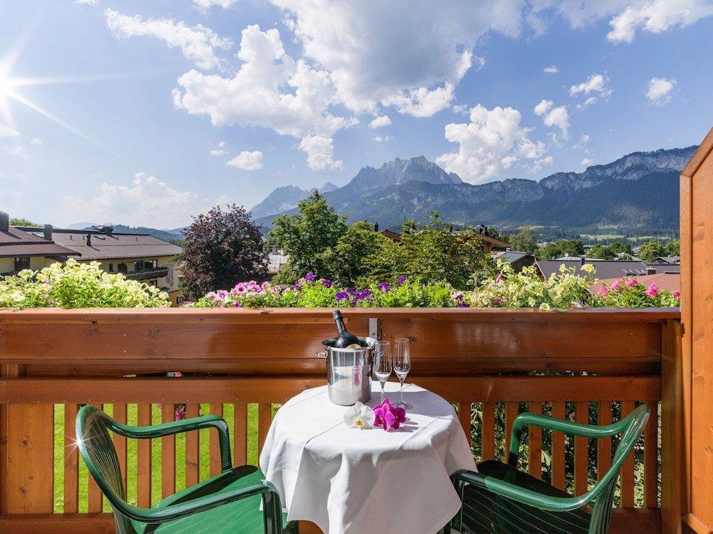 Classic Rooms By Crystal Sankt Johann in Tirol Esterno foto